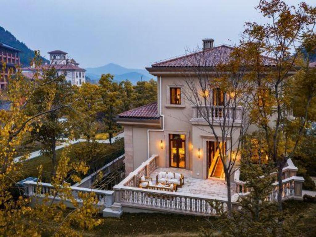 Grand Bay Hotel Beijing Xiaotangzhuang Exterior foto